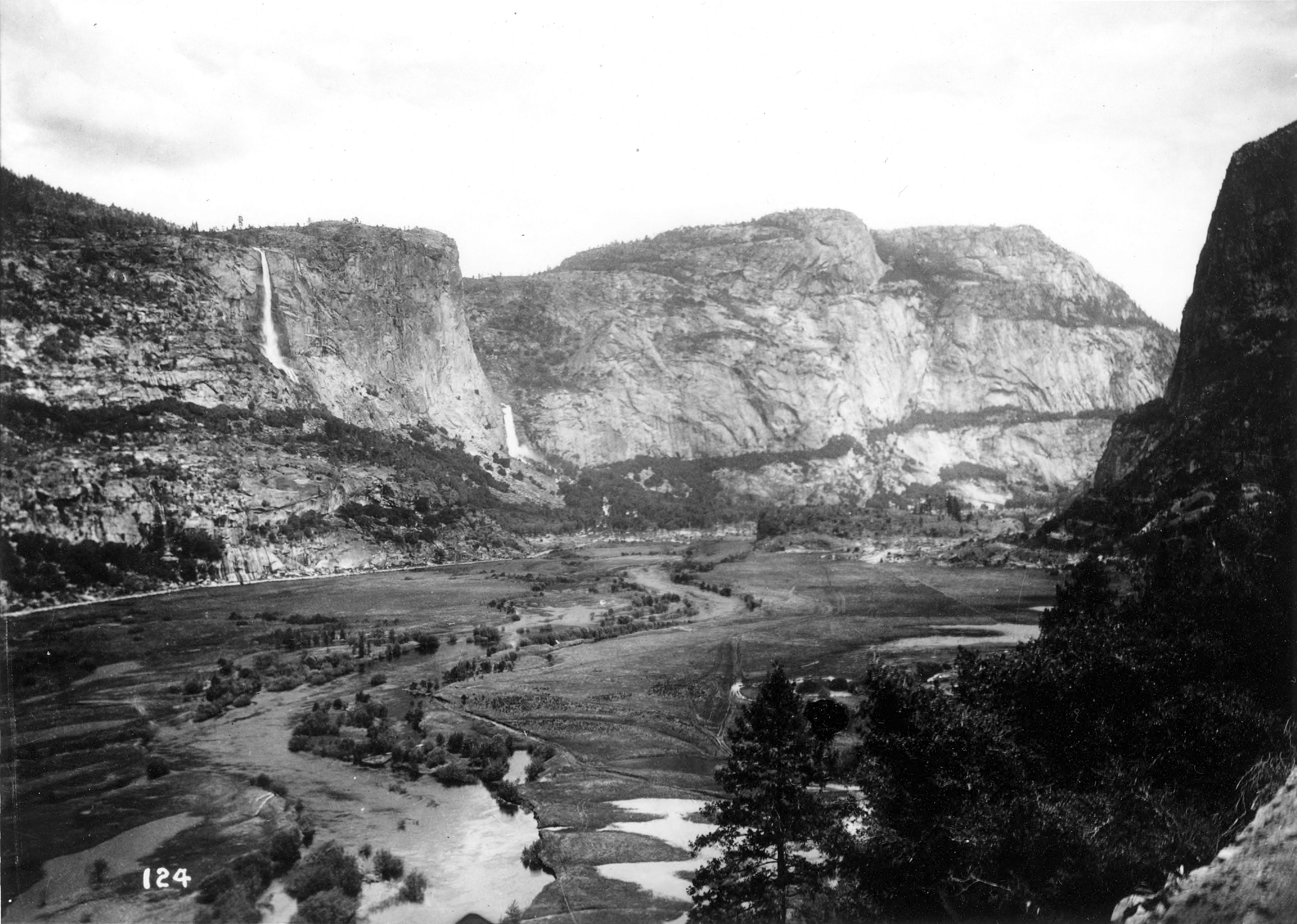 Hetch Hetchy Resevoir, near yosemite